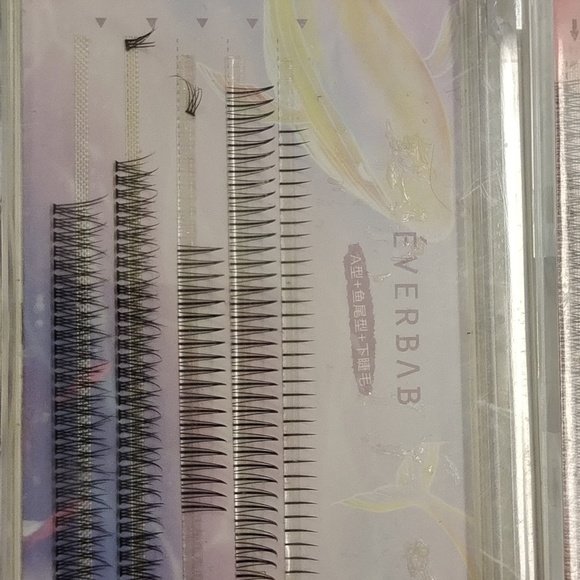 Make-up bundle - Picture 11 of 12